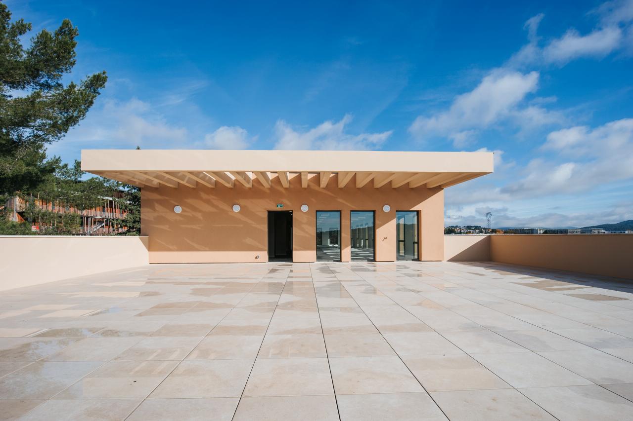 Bureau Aix-en-Provence 5363m² Location bureau Aix-en-Provence Bouches-du-Rhône OLBUR2115098 5